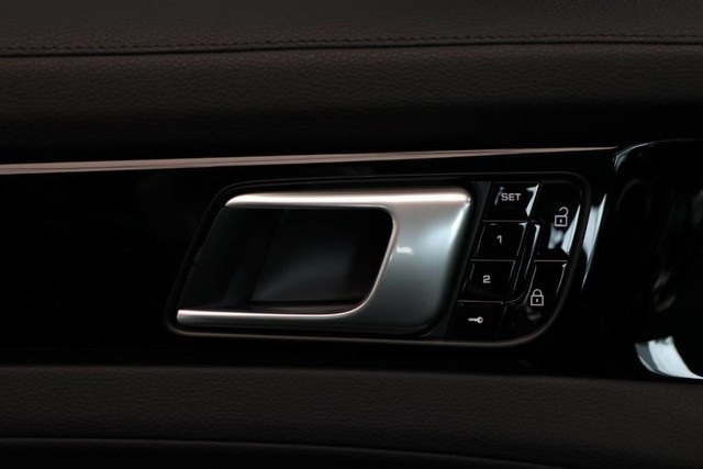 New 2019 Porsche Panamera 4 4d Hatchback In Beaverton D09612